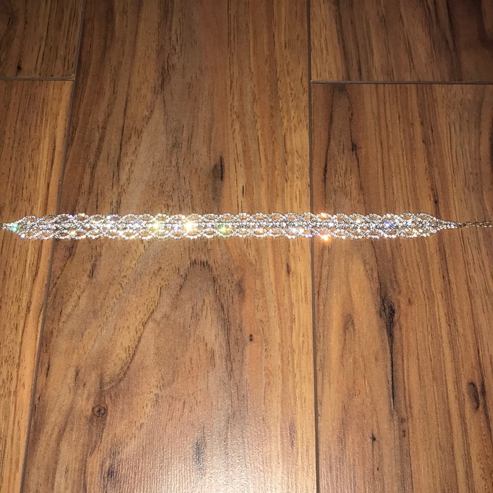 Sparkly choker